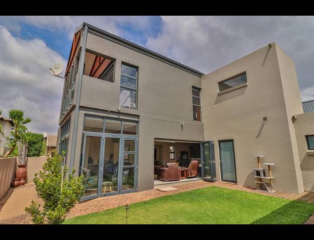 4 BEDROOM HOUSE FOR SALE IN MIDSTREAM RIDGE